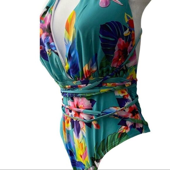 Tropical Floral Plunge Multi Way Swimsuit‎ - Picture 5 of 10